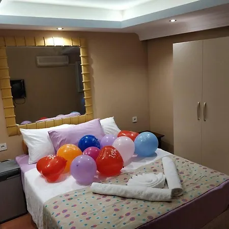 Hotel Gvar *