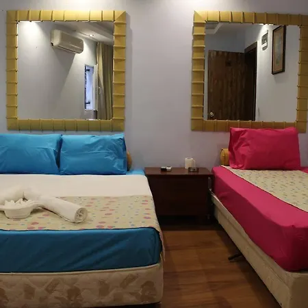 Gvar Hotel *
